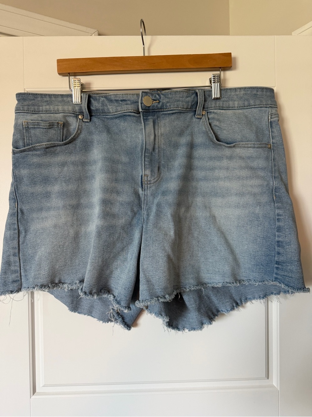 Lane Bryant Mid Rise Girlfriend Shorts